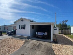 110 52nd Ave Terrace E in Bradenton, FL - Building Photo - Building Photo