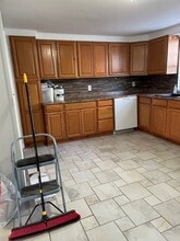 9 Hall St in Waltham, MA - Foto de edificio - Building Photo