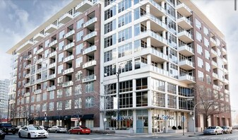 901 W Madison St in Chicago, IL - Building Photo