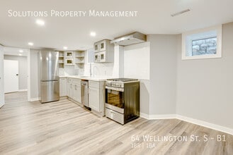 64 Wellington St S in Hamilton, ON - Building Photo - Building Photo