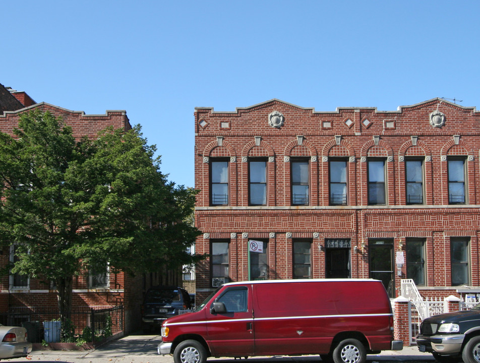 1010 New York Avenue in Brooklyn, NY - Building Photo