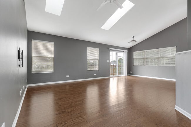 609 Esla Ct in Naperville, IL - Building Photo - Building Photo