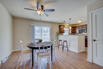 Lexington Point Apartments in Oconomowoc, WI - Building Photo - Building Photo