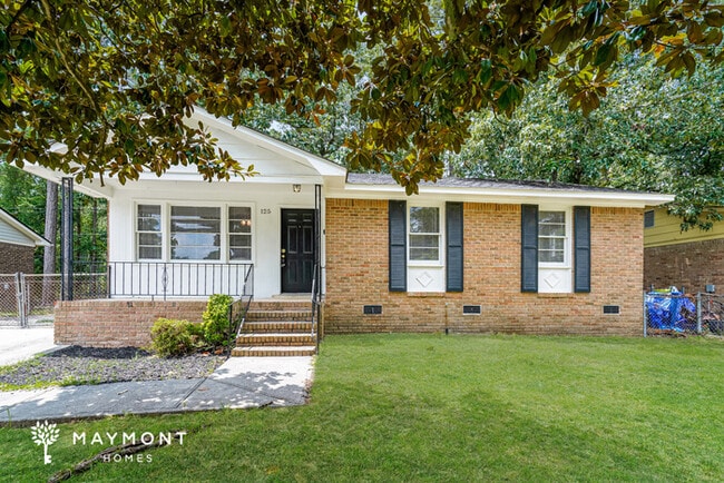 property at 125 Foxhunt Rd