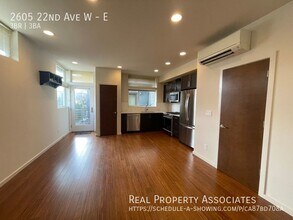 2605 22nd Ave W in Seattle, WA - Foto de edificio - Building Photo