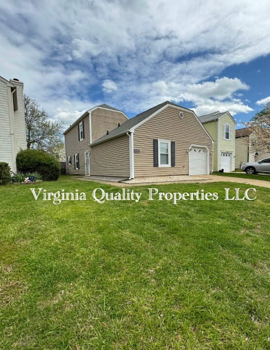 5524 Glenville Cir in Virginia Beach, VA - Building Photo