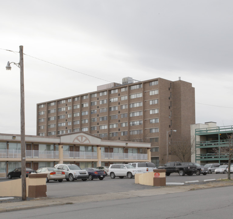 Forum Towers in Scranton, PA - Building Photo