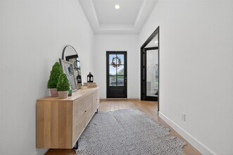 19302 Seabiscuit Stable Trl in Tomball, TX - Building Photo - Building Photo