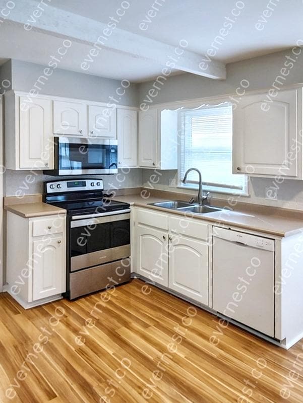 10244 Caenen Dr in Lenexa, KS - Building Photo - Building Photo