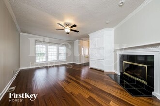 914 Flicker Ln in High Point, NC - Building Photo - Building Photo