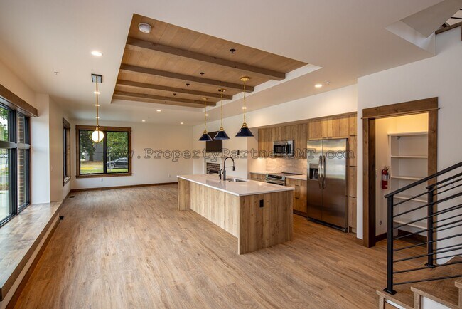 824 S 8th Ave, Unit 2 in Bozeman, MT - Building Photo - Building Photo