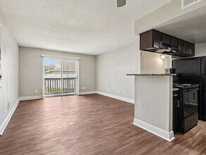 2320 Conway Rd in Orlando, FL - Building Photo - Building Photo