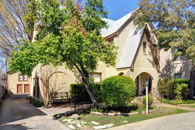 3324 S University Dr in Fort Worth, TX - Building Photo