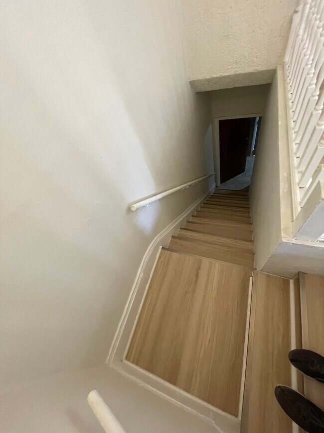 1906 Asbury Ave, Unit 1 in Evanston, IL - Building Photo - Building Photo