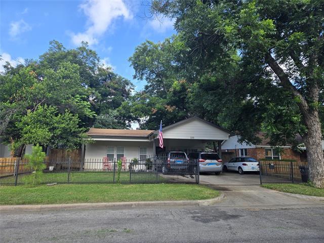 729 Lynda Dr in River Oaks, TX - Building Photo