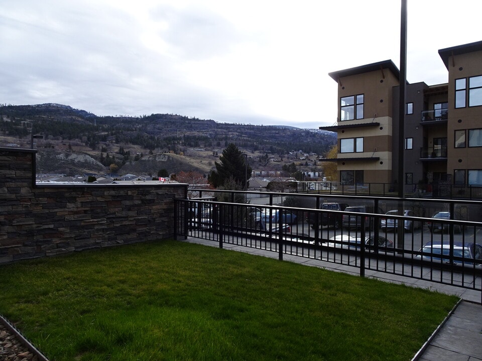 3311 Wilson St in Penticton, BC - Building Photo