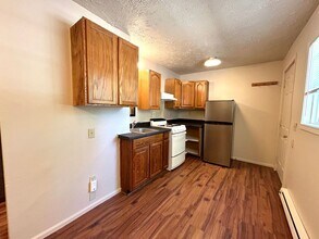 506 E 3rd Ave in Ellensburg, WA - Foto de edificio - Building Photo