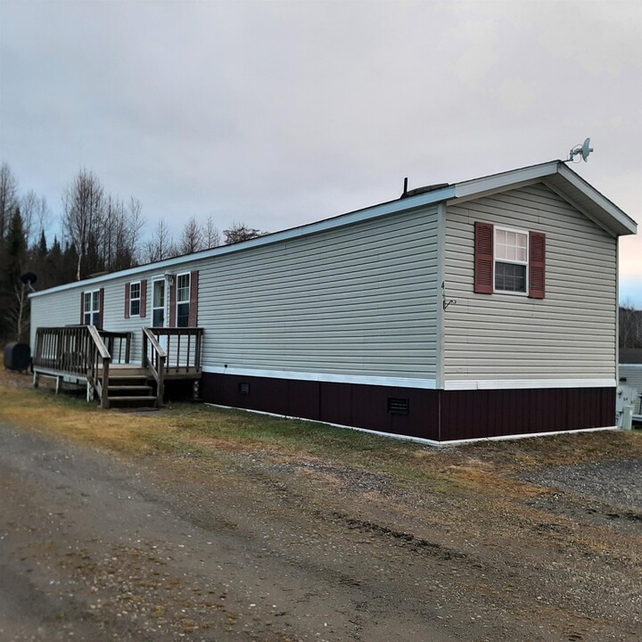 44 Bryant Rd in West Stewartstown, NH - Building Photo