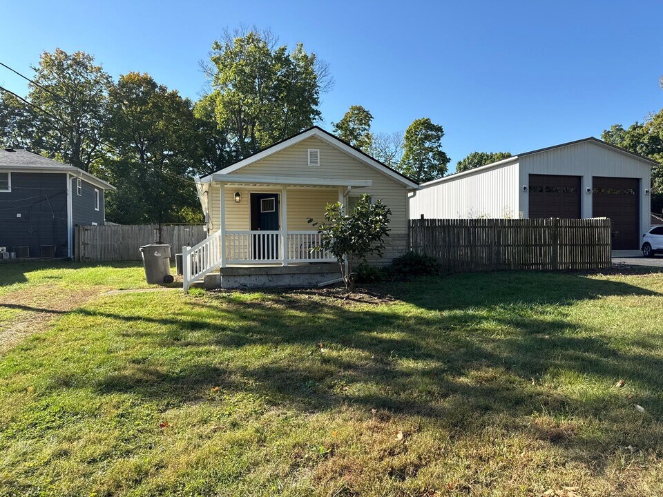 1003 Morgan Dr in Indianapolis, IN - Building Photo