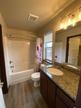 430 S Kansas Loop in East Wenatchee, WA - Building Photo - Building Photo