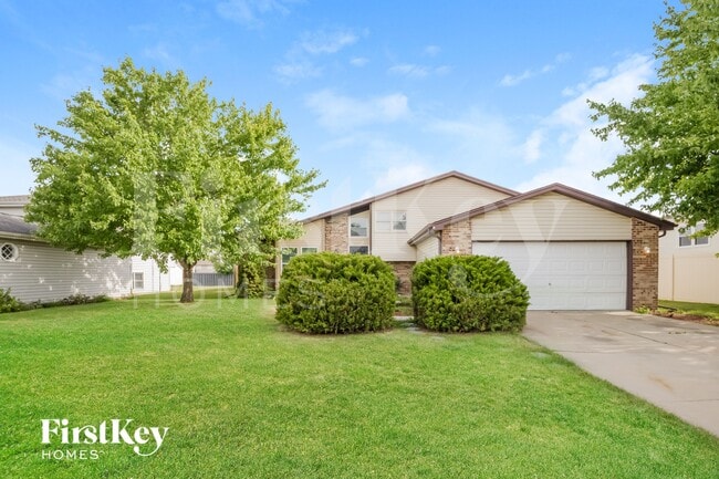 property at 2416 Waterford Dr