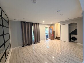 6W S Fernwood Dr in Bolingbrook, IL - Building Photo - Building Photo