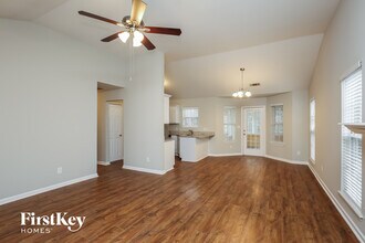 900 Charleston Ct in Gainesville, GA - Building Photo - Building Photo