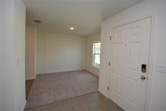 8 Sea Flower Path in Palm Coast, FL - Building Photo - Building Photo