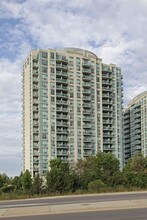 Parkway Place in Mississauga, ON - Building Photo - Building Photo