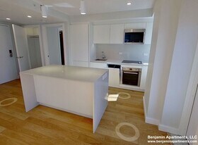 14 Fleet St, Unit 1 in Boston, MA - Building Photo