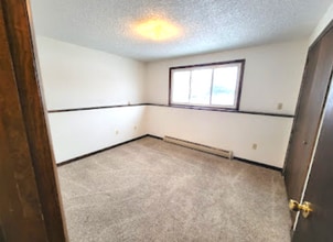 900 Montana St, Unit 3 in Belgrade, MT - Building Photo - Building Photo