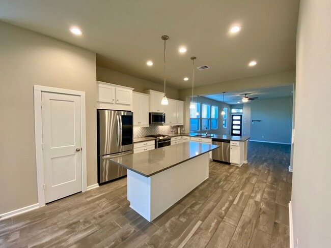 7043 Coneflower Creek Ct