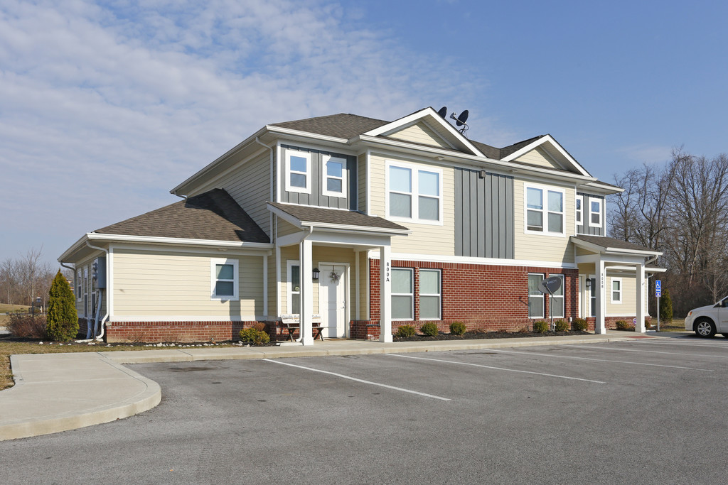 Commons at Little Bark Creek Apartments | Fremont, OH Apartments For Rent