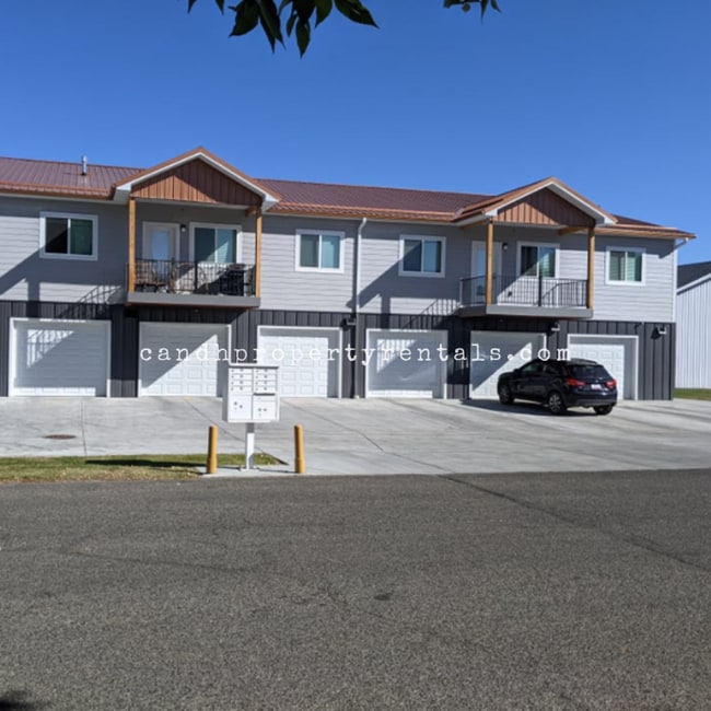 3250 Rosebud Dr