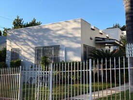 2113 1/2 Aaron St in Los Angeles, CA - Building Photo