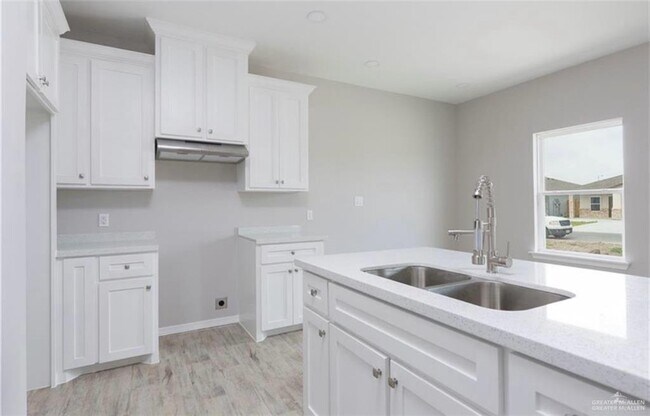 2423 N Vly Cir in La Feria, TX - Building Photo - Building Photo