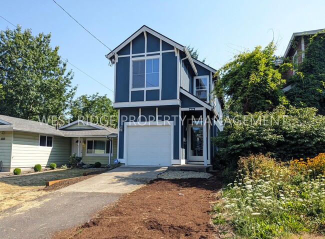 property at 6824 N Astor St