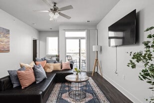 1425 E 86th St in Indianapolis, IN - Building Photo