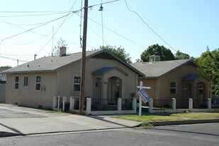 1824-1826 H St in Merced, CA - Building Photo