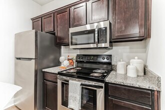 Cedar Grove in Savannah, GA - Foto de edificio - Building Photo