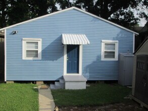 1220 Adams St, Unit A in New Orleans, LA - Building Photo - Building Photo