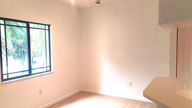 2730 Anzio Ct in Palm Beach Gardens, FL - Building Photo - Building Photo