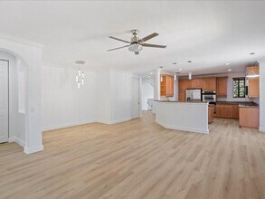 2798 Center Ct Dr in Weston, FL - Building Photo - Building Photo