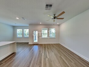 5932 Pinewood Ests Dr in St. Cloud, FL - Building Photo - Building Photo