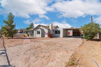 1637 Sunset Dr in Las Vegas, NV - Foto de edificio - Building Photo