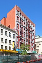 218-220 Grand St in New York, NY - Building Photo - Building Photo