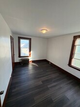 56 Chapman Pl, Unit 2 in Irvington, NJ - Building Photo - Building Photo