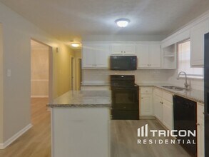 786 Robin Dr SE in Conyers, GA - Building Photo - Building Photo