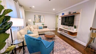 831 Parkway Dr in Smyrna, GA - Building Photo