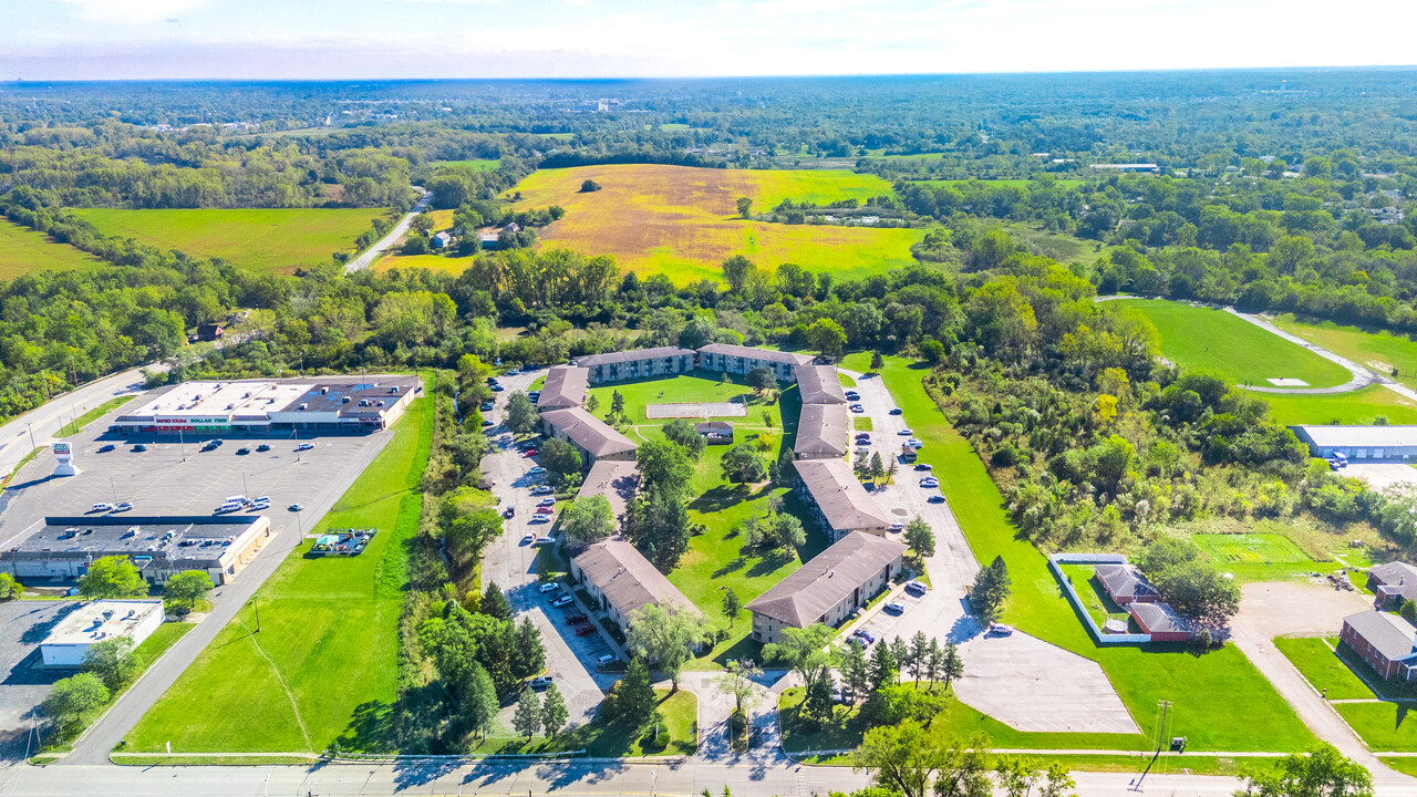 Crossroads Apartments in Sauk Village, IL - Building Photo